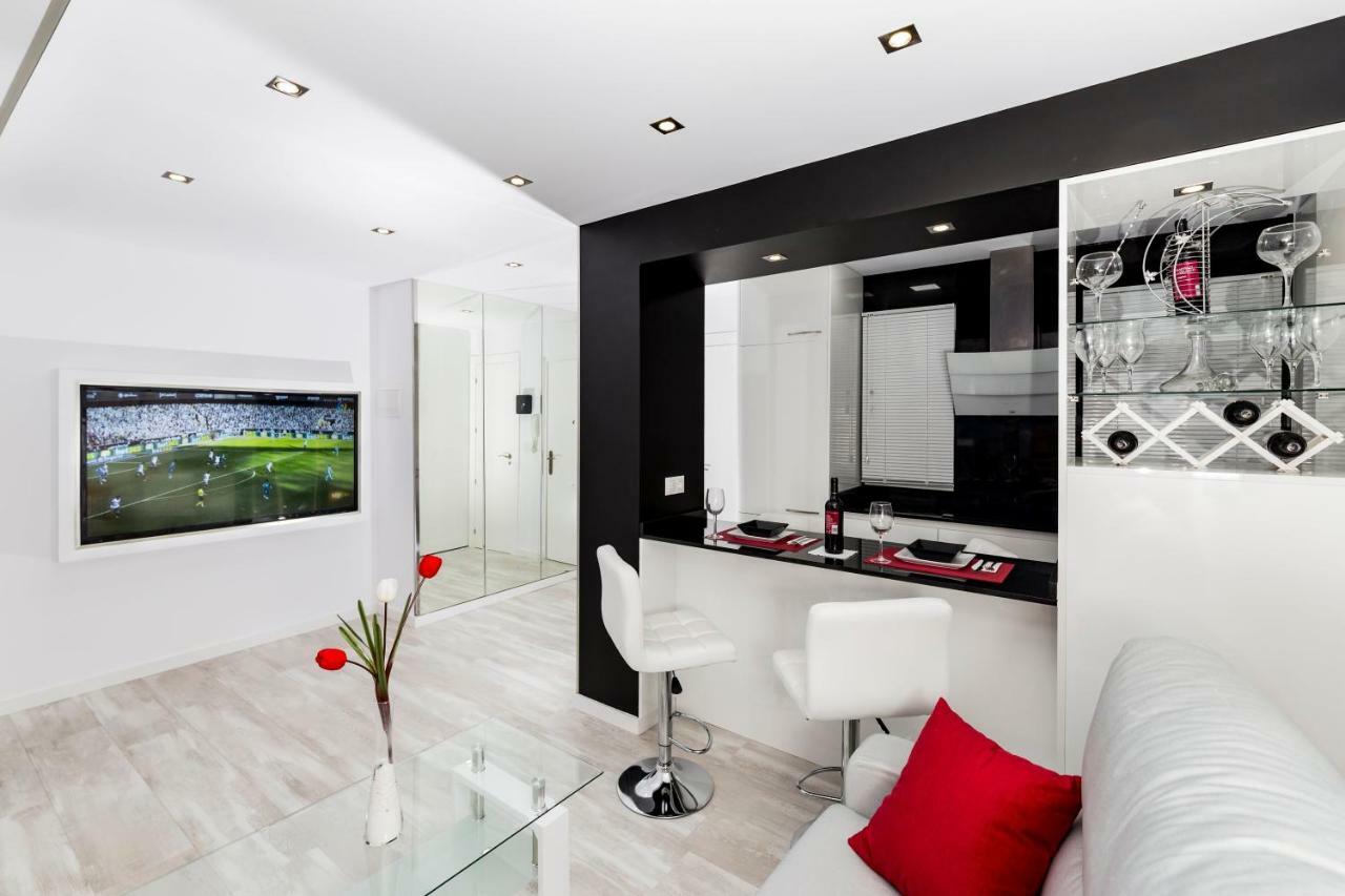 Rent Apartment And Flat ซาลามังกา ภายนอก รูปภาพ