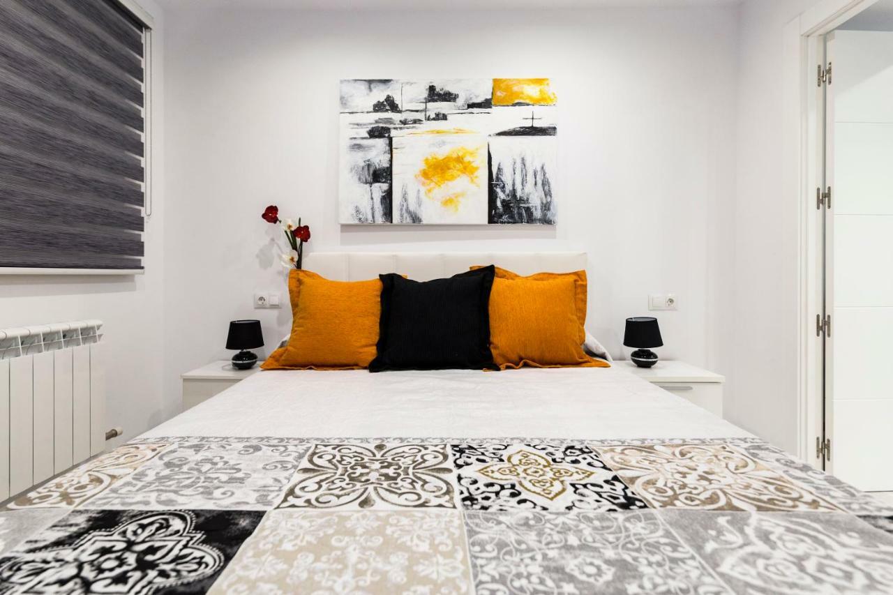 Rent Apartment And Flat ซาลามังกา ภายนอก รูปภาพ